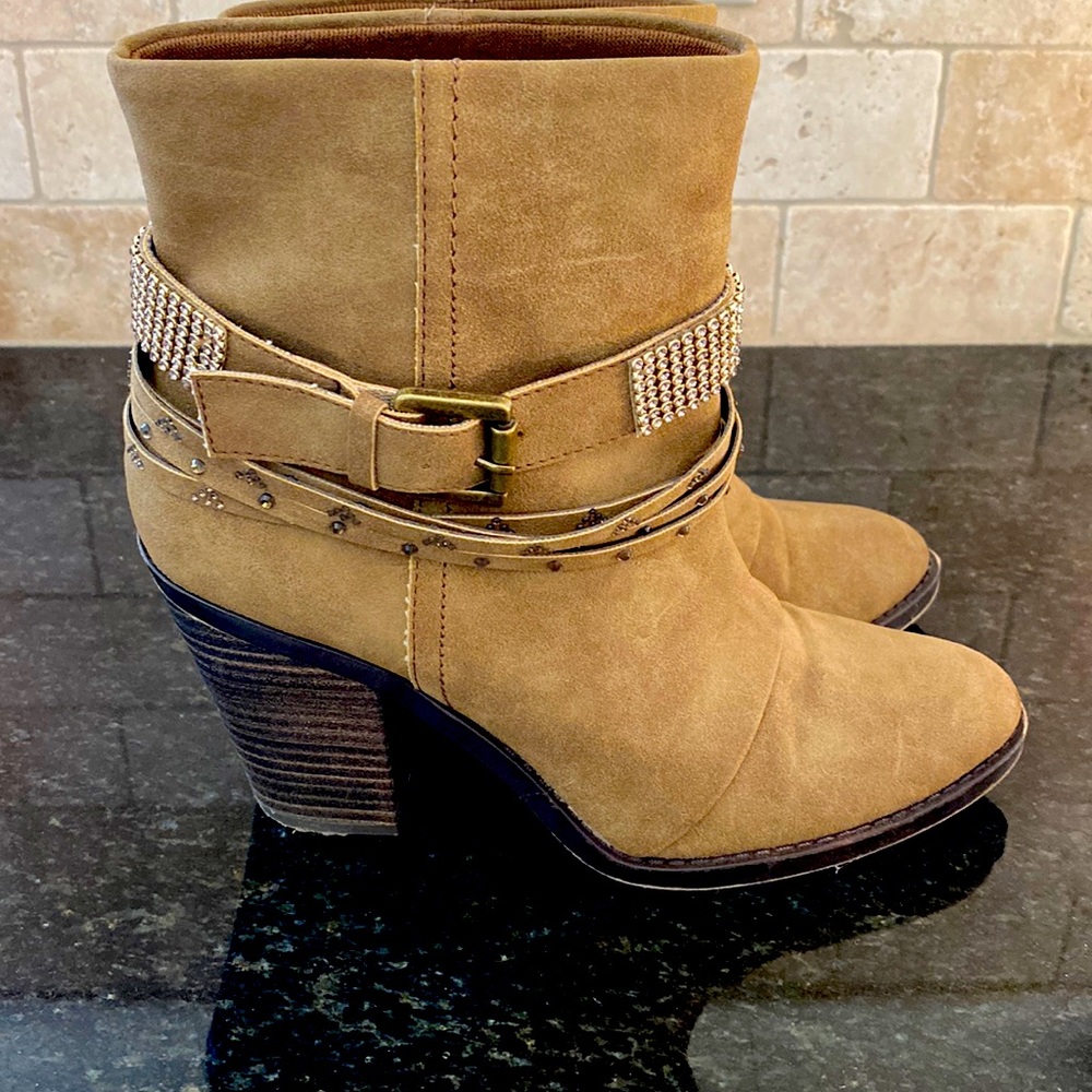 Women’s ankle boots